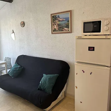 Apartment Appt 2 Pieces Climatise Du Roi Gr090-100 *